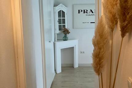 Wohnung Düsseldorf Stadtbezirk 9 - 1.5 Zimmer, 30 m&sup2;, 750&euro; | Angebot:24774244