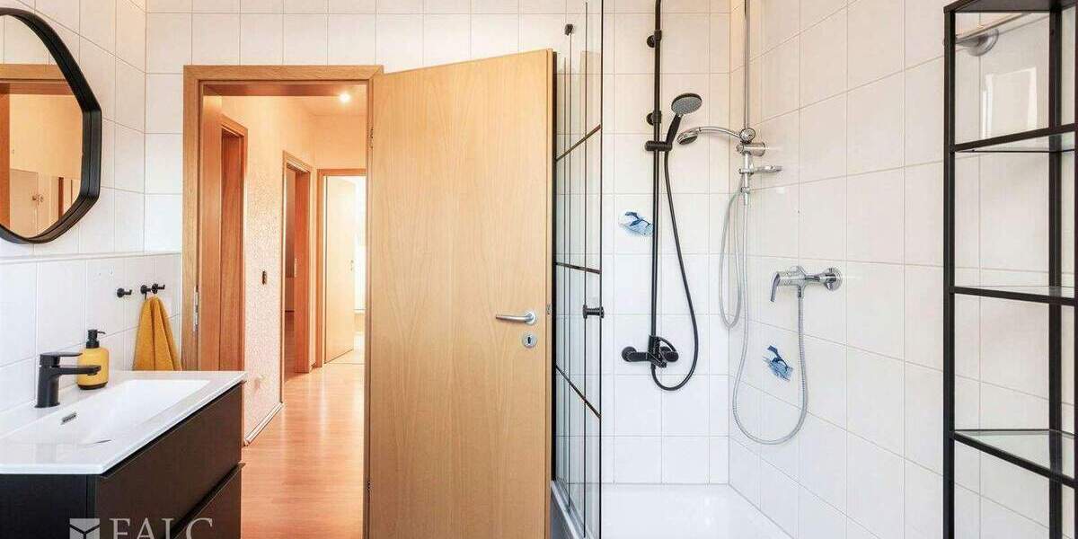 Mehrfamilienhaus, Wohnhaus Brüggen - 5 Zimmer, 115 m&sup2;, 339.900&euro; | Angebot:25779316