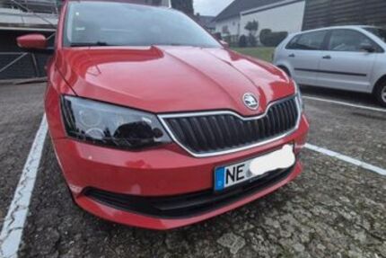 Skoda Fabia 93.300 km 6.900 &euro; Dormagen 41542