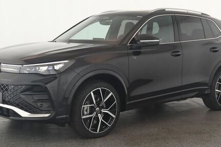 VW Tiguan 9.500 km 44.384 &euro; Düsseldorf 40233