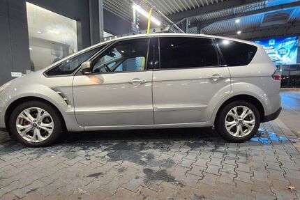 Ford S-Max 399.900 km 2.500 &euro; Duisburg 47179