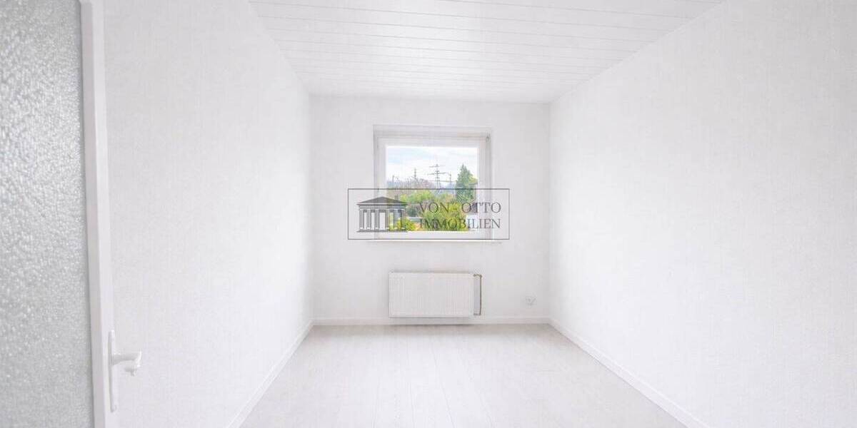 Mehrfamilienhaus, Wohnhaus Meerbusch Osterath - 5 Zimmer, 100 m&sup2;, 310.000&euro; | Angebot:25927819