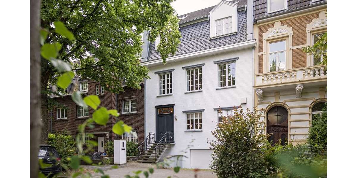 Einfamilienhaus Krefeld Bockum - 6 Zimmer, 331 m&sup2;, 1.650.000&euro; | Angebot:23083044