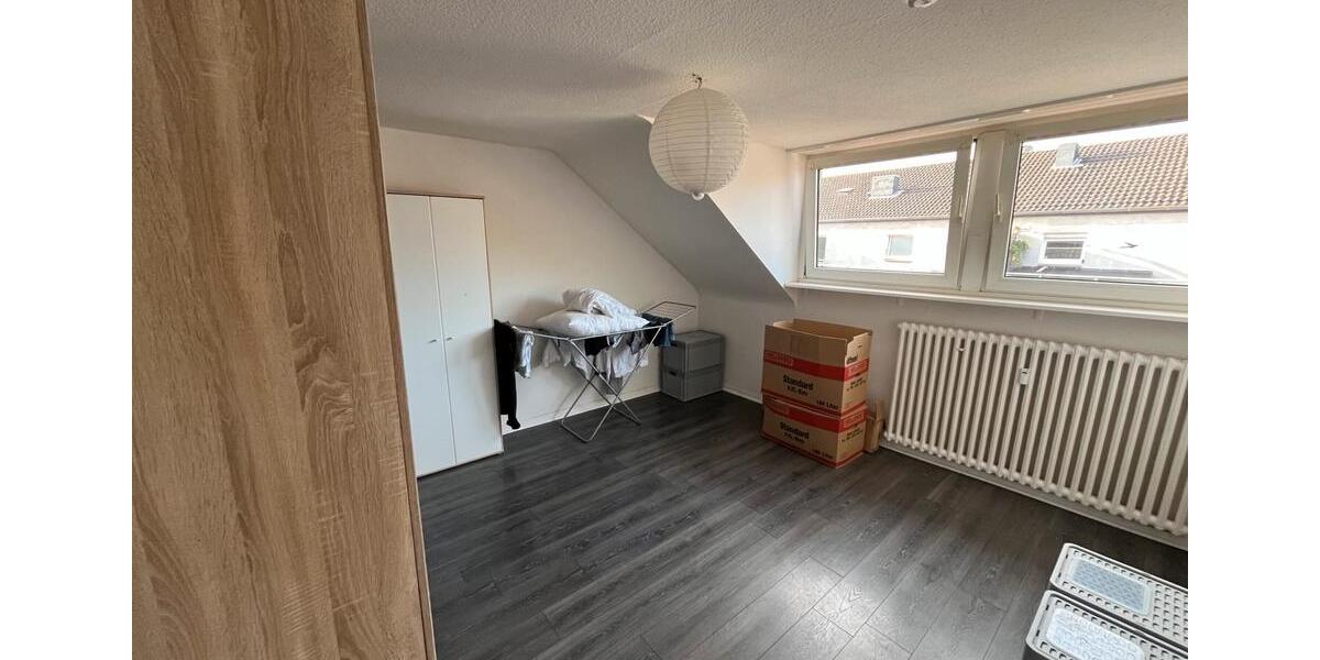 Dachgeschoßwohnung Duisburg Essenberg - 3 Zimmer, 68 m&sup2;, 578&euro; | Angebot:25257719