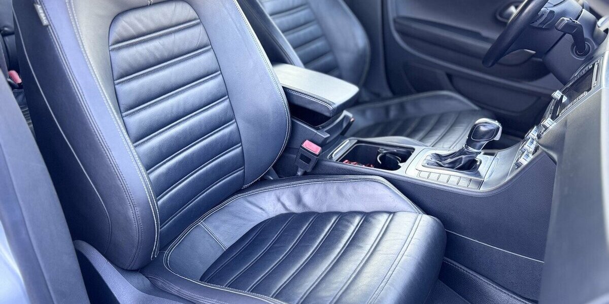 VW Passat CC Highline/Autom,/ Leder/PANO/5 Sitze 180.000 km 10.490 &euro; Mönchengladbach 41066