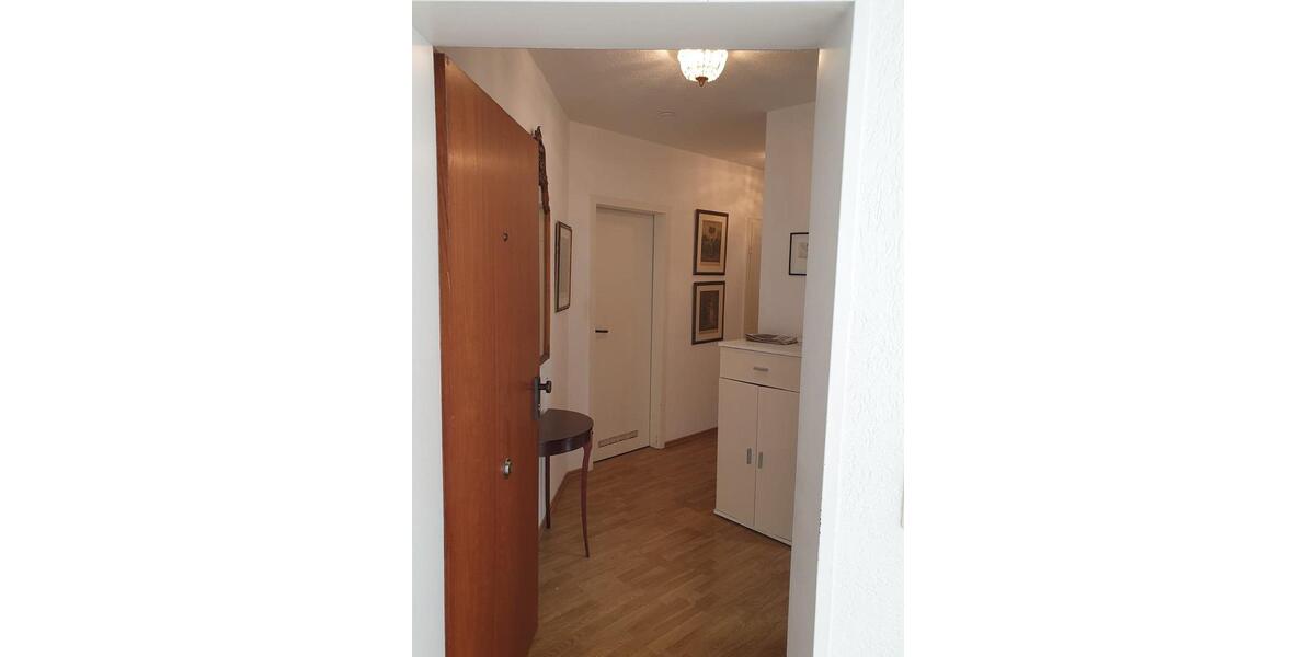 Etagenwohnung Neuss - 3 Zimmer, 93 m&sup2;, 325.000&euro; | Angebot:24751834