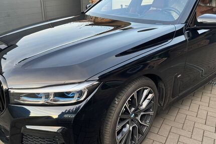 BMW 750 166.000 km 37.000 &euro; Grevenbroich 41517