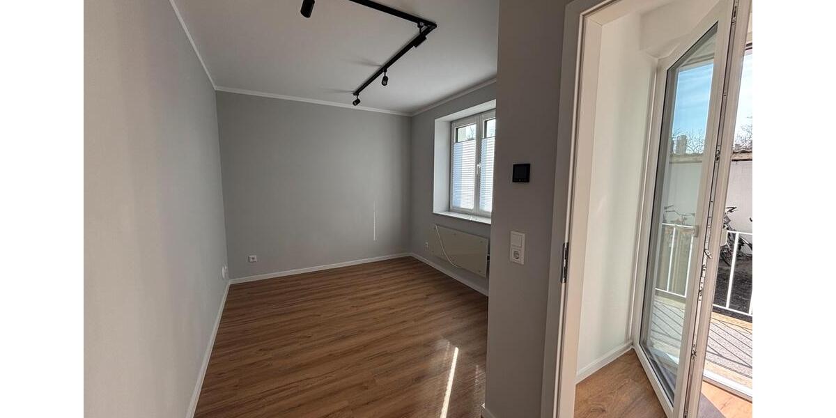 Erdgeschoßwohnung Krefeld Benrad - 3 Zimmer, 84 m&sup2;, 1.250&euro; | Angebot:25994208