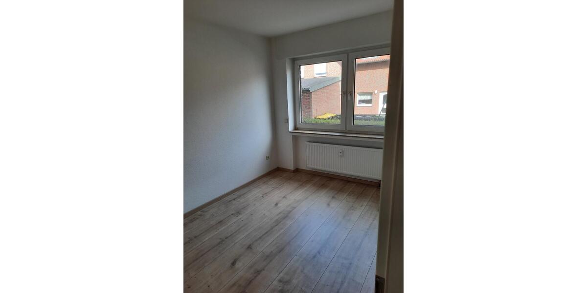Erdgeschoßwohnung Wegberg - 3 Zimmer, 82 m&sup2;, 820&euro; | Angebot:25635903