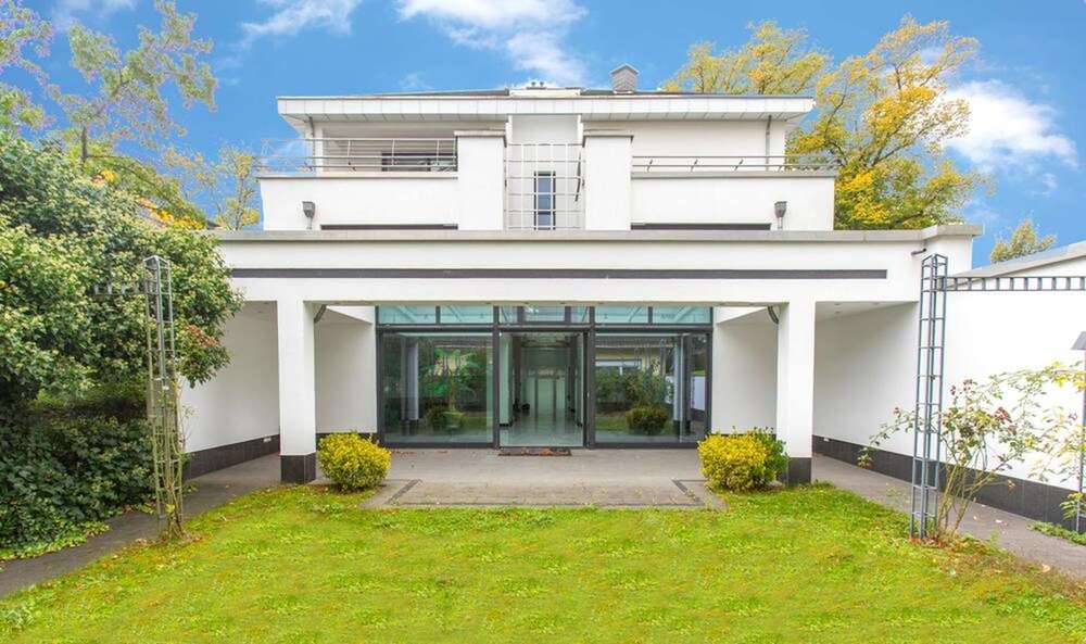 Einfamilienhaus Düsseldorf Stadtbezirk 6 - 13 Zimmer, 698 m&sup2;, 2.995.000&euro; | Angebot:25625502