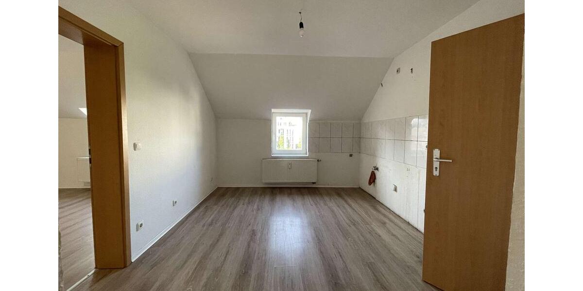 Dachgeschoßwohnung Duisburg Mittelmeiderich - 2 Zimmer, 61 m&sup2;, 453&euro; | Angebot:25545639