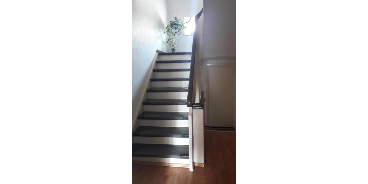 Einfamilienhaus Wegberg - 6 Zimmer, 100 m&sup2;, 250.000&euro; | Angebot:25102111