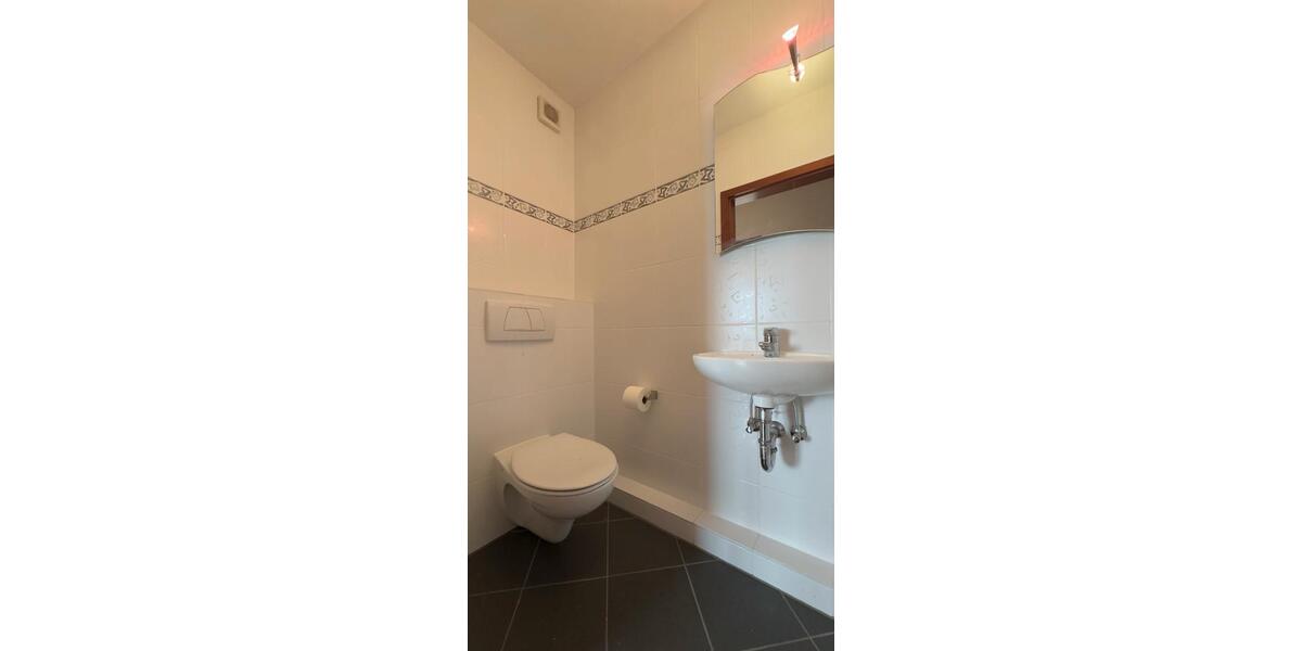 Dachgeschoßwohnung Mönchengladbach Nord - 3 Zimmer, 92 m&sup2;, 930&euro; | Angebot:25865901