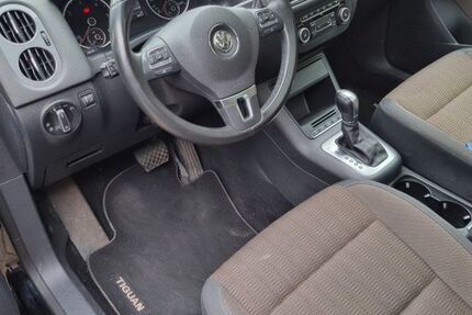 VW Tiguan 143.000 km 11.900 &euro; Willich 47877