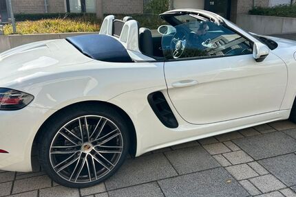 Porsche Boxster 35.000 km 58.900 &euro; Düsseldorf 40211