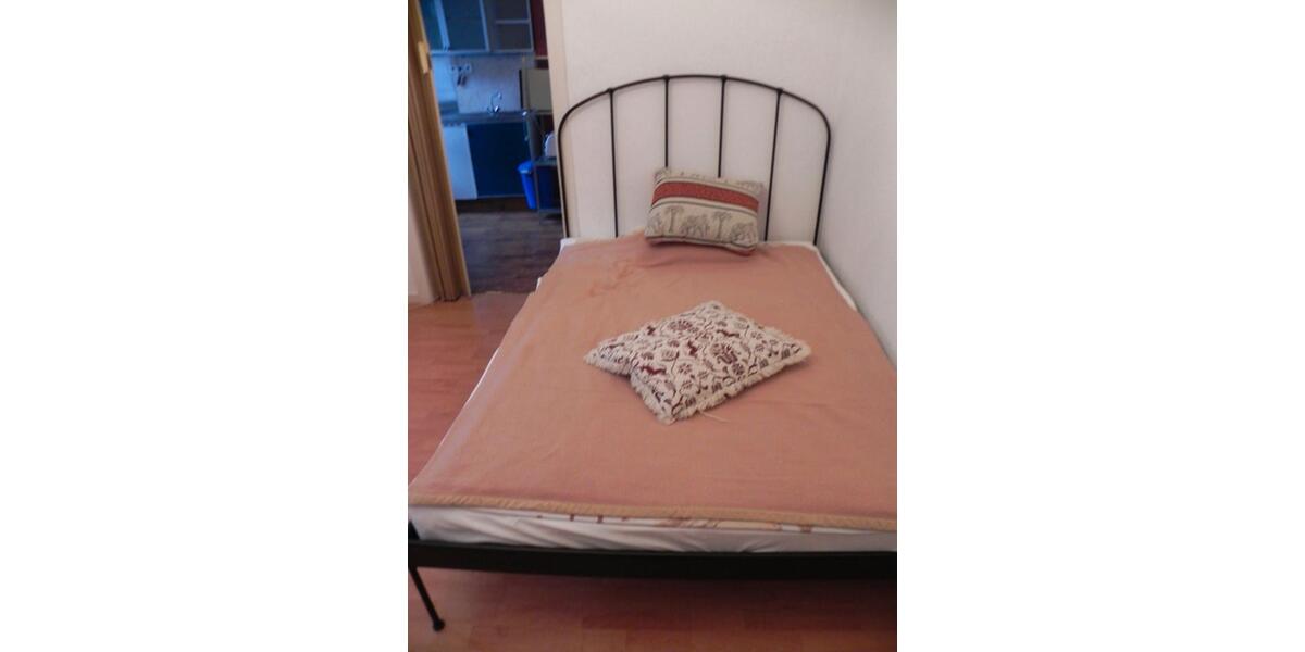 Etagenwohnung Krefeld - 1.5 Zimmer, 30 m&sup2;, 530&euro; | Angebot:26022972