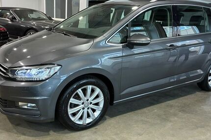VW Touran 202.000 km 12.300 &euro; Willich 47877