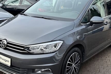 VW Touran 142.967 km 13.998 &euro; Heiligenhaus 42579
