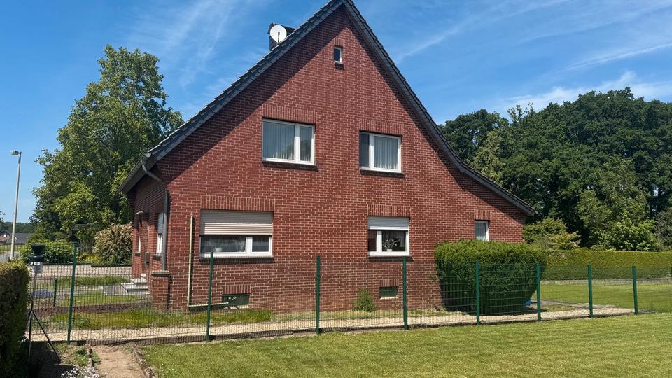 Einfamilienhaus Niederkrüchten - 7 Zimmer, 164 m&sup2;, 320.000&euro; | Angebot:27080107