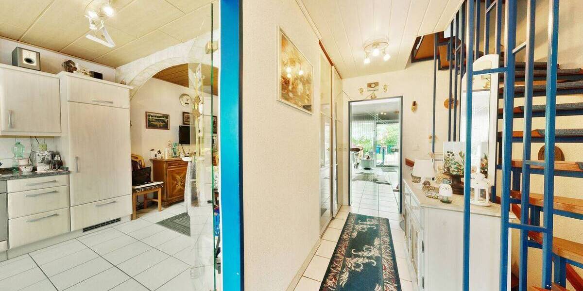 Reihenmittelhaus Neuss Weckhoven - 6 Zimmer, 104 m&sup2;, 399.000&euro; | Angebot:26569359