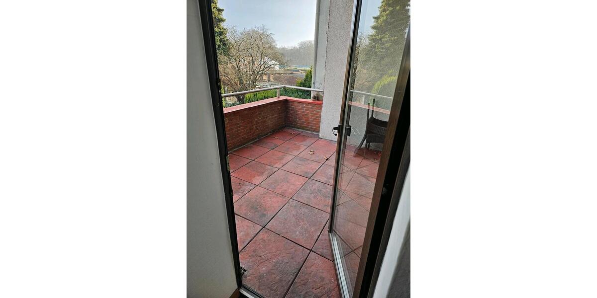 Etagenwohnung Duisburg Rheinhausen - 1 Zimmer, 82 m&sup2;, 700&euro; | Angebot:24272978