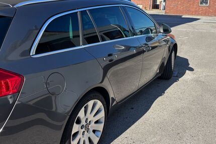 Opel Insignia 135.000 km 7.950 &euro; Dormagen 41539