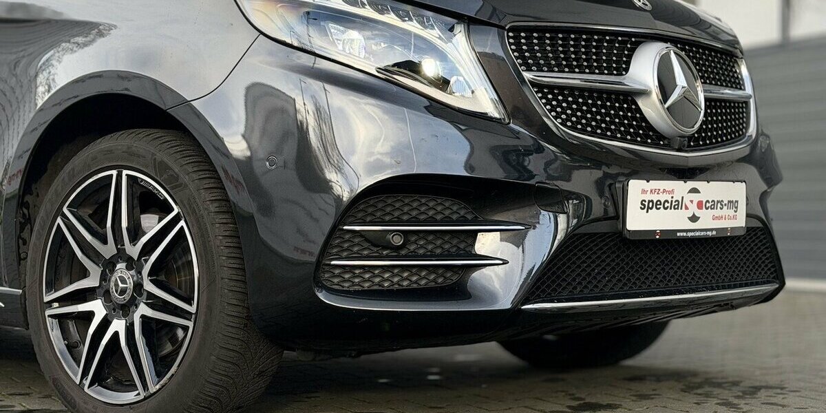 Mercedes-Benz V 300 d lang /4matic/ AMG / 8 Sitze/Pano/ El.tür 55.000 km 59.900 &euro; Mönchengladbach 41066