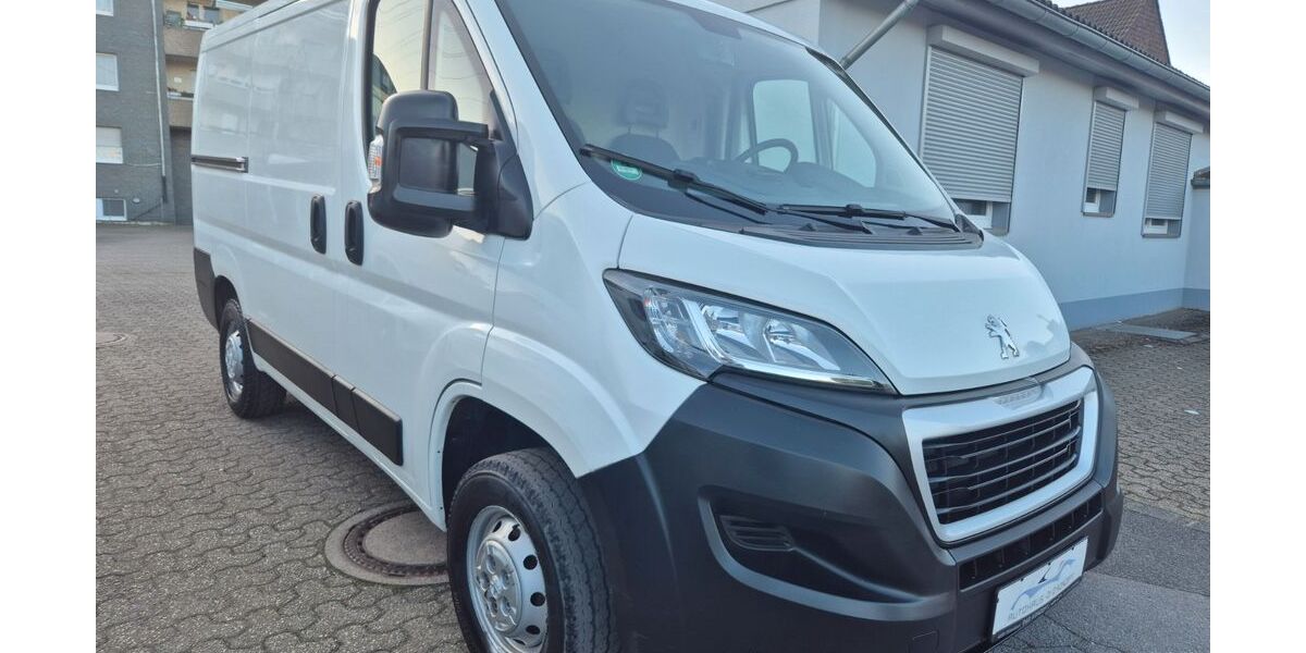 Peugeot Boxer 118.000 km 12.450 &euro; Düsseldorf 40591