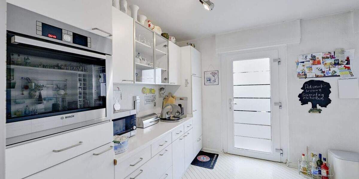 Einfamilienhaus Kaarst Vorst - 8 Zimmer, 272 m&sup2;, 849.000&euro; | Angebot:25694672