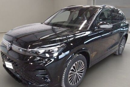 VW Tiguan 22.599 km 46.709 &euro; Krefeld 47805