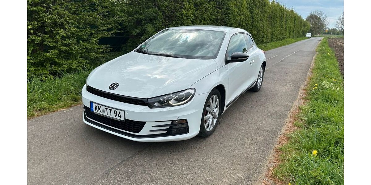 VW Scirocco 124.000 km 13.700 &euro; Viersen 41749