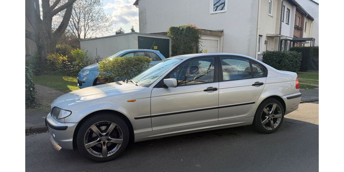 BMW 318 159.000 km 3.200 &euro; Neuss 41468