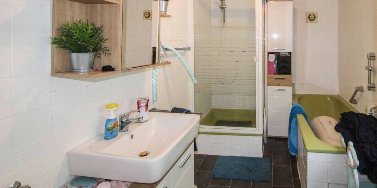 Einfamilienhaus Düsseldorf Holthausen - 4 Zimmer, 88 m&sup2;, 629.000&euro; | Angebot:26055073