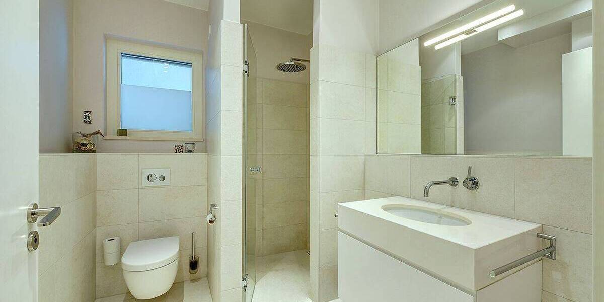 Etagenwohnung Düsseldorf Altstadt - 2 Zimmer, 72 m&sup2;, 575.000&euro; | Angebot:26917435