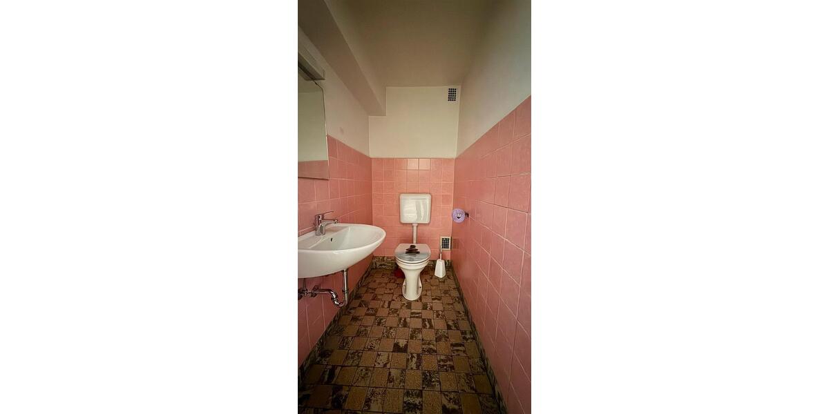 Etagenwohnung Düsseldorf Düsseltal - 3 Zimmer, 80 m&sup2;, 1.690&euro; | Angebot:25943662