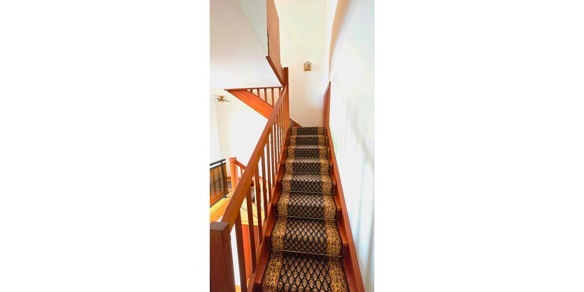 Reihenhaus Krefeld Benrad - 4 Zimmer, 125 m&sup2;, 1.500&euro; | Angebot:26623925