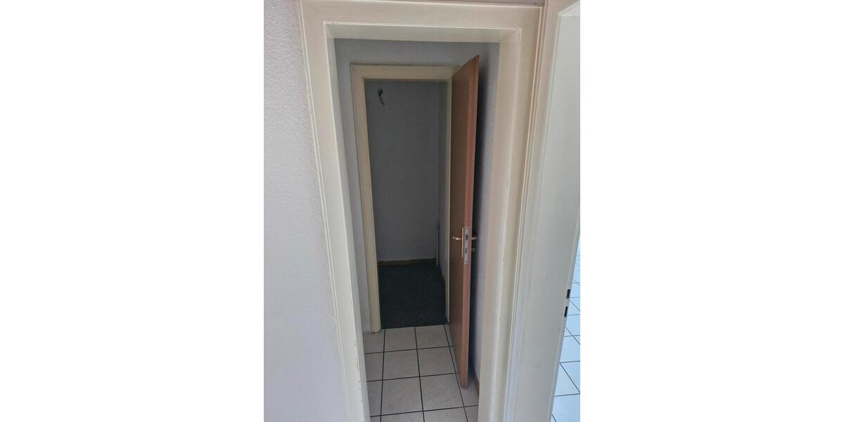 Etagenwohnung Krefeld Benrad - 3 Zimmer, 65 m&sup2;, 115.000&euro; | Angebot:26071513