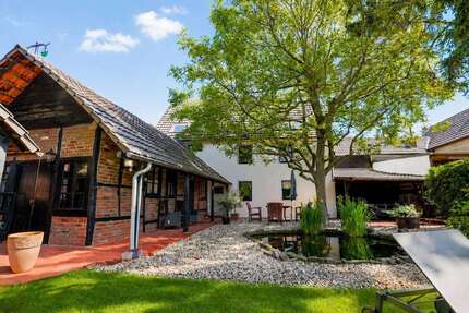 Haus Jüchen - 6 Zimmer, 213 m&sup2;, 598.000&euro; | Angebot:27625537