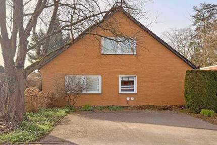 Haus Moers Utfort - 5 Zimmer, 203 m&sup2;, 420.000&euro; | Angebot:25684460