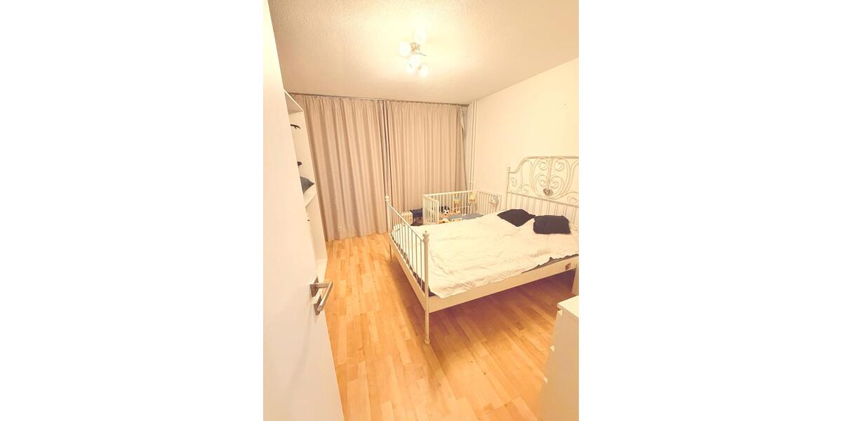 Erdgeschoßwohnung Krefeld Gartenstadt - 3 Zimmer, 77 m&sup2;, 925&euro; | Angebot:26676642