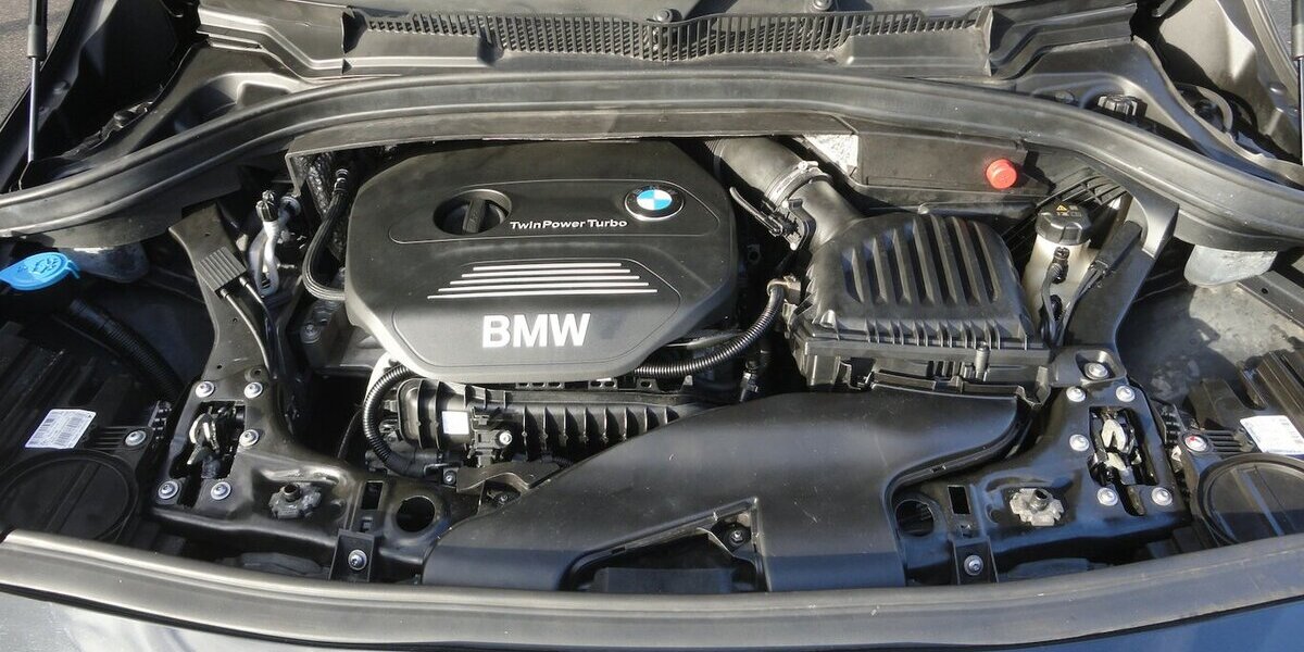 BMW 218 Active Tourer Autom Navi LED Klimatr.PDC SHZ 112.000 km 11.999 &euro; Neuss 41462