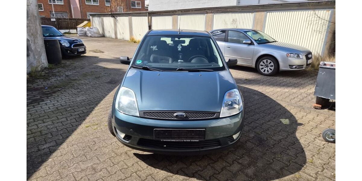 Ford Fiesta 167.000 km 950 &euro; Düsseldorf 40547
