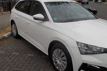 Skoda Scala 199.000 km 9.650 &euro; Düsseldorf 40233