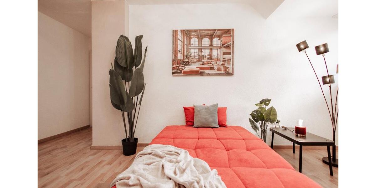 Dachgeschoßwohnung Neuss Augustinusviertel - 2.5 Zimmer, 67 m&sup2;, 1.100&euro; | Angebot:25968665