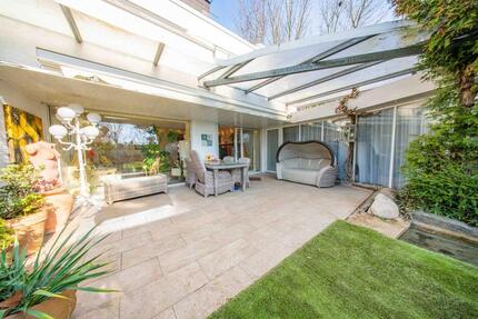 Haus Mönchengladbach Süd - 4 Zimmer, 125 m&sup2;, 1.599&euro; | Angebot:25832088