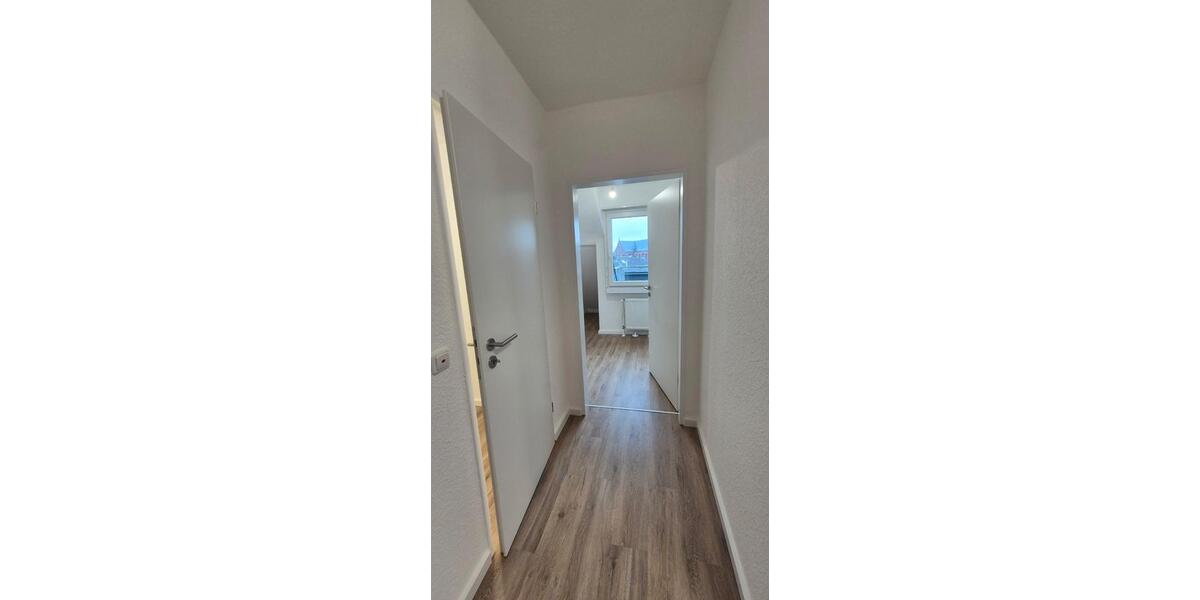 Dachgeschoßwohnung Mönchengladbach Ost - 3 Zimmer, 65 m&sup2;, 650&euro; | Angebot:26648956
