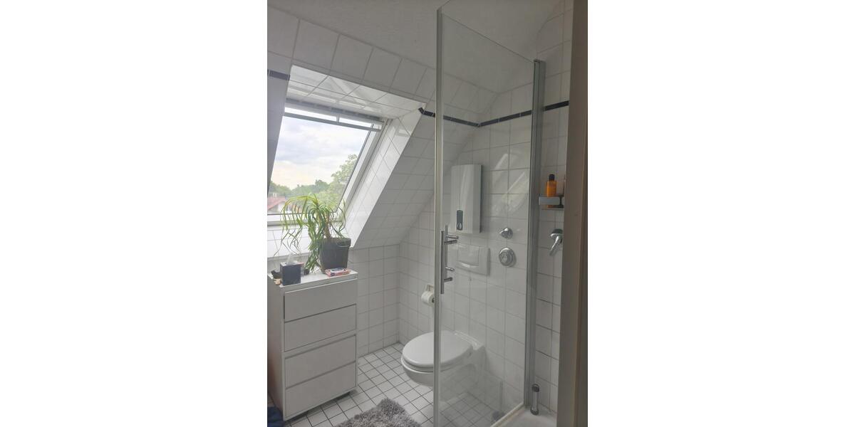 Etagenwohnung Meerbusch - 3.5 Zimmer, 97 m&sup2;, 1.088&euro; | Angebot:26498529