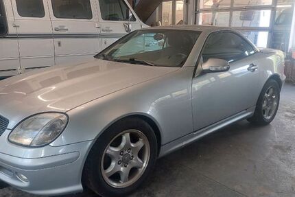 Mercedes-Benz SLK 200 33.256 km 10.000 &euro; Krefeld 47809