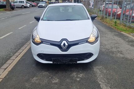 Renault Clio 66.967 km 6.700 &euro; Düsseldorf 40549