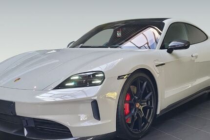 Porsche Taycan 9.900 km 158.900 &euro; Willich 47877